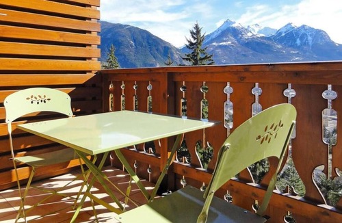 Forville Apartment | 3rd floor, view mountain, terrace, parking, tv, 66m², Serre Chevalier