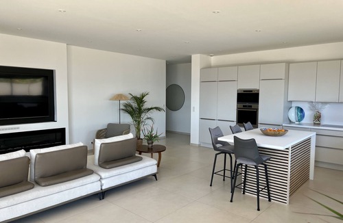 Carqueiranne Apartment | 4-Bedroom Seaside Condo at Paradis des Pins Penchés
