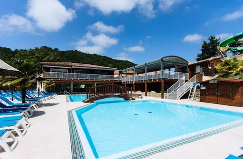 Bourdeaux House | 4-Room Cottage for 6 People, Air-Conditioned + TV *