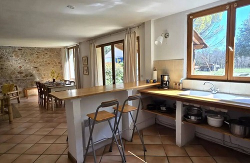 Saint-Laurent-du-Verdon Villa | 4-Room Vacation Rental for 6 People