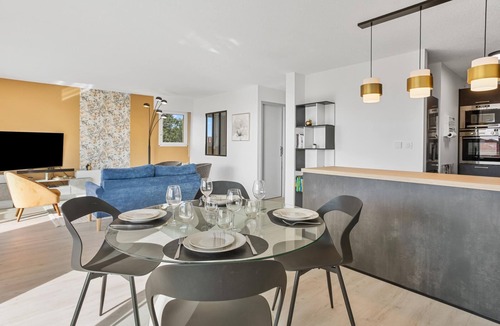 Boulouris-sur-Mer Apartment | 4* - sea view - 2 bedrooms - parking - swimming pool