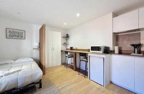 Clermont Ferrand City Centre Apartment | 4 Studios modernes climatisés 8 personnes