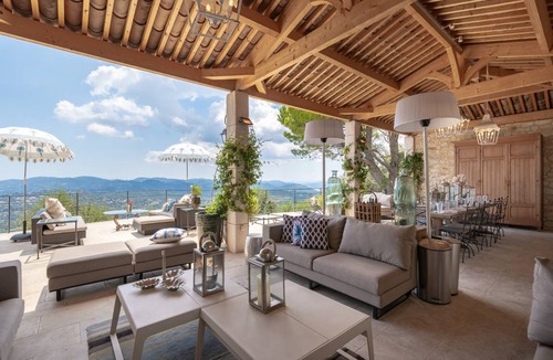 Speracedes Villa | 410 m² Villa ∙ 6 bedrooms ∙ 12 guests