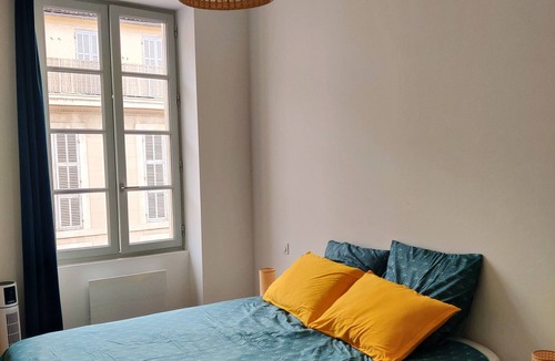 Prefecture Apartment | 42m² Totalement Rénové Dans le Cœur de Marseille!