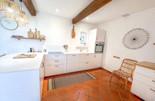 Aups House | 5 bedroom Mas, olive grove, heated pool 15 x 5m, air con, 5000m2 gardens