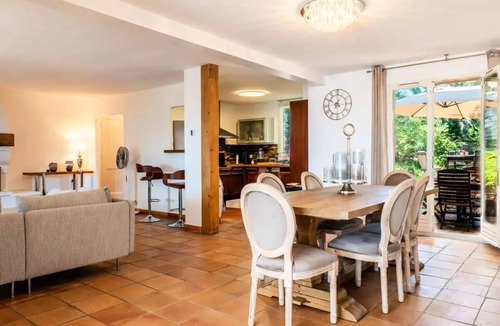 La Roquette-sur-Siagne Villa | 5-bedroom villa with a sauna, pool, and ocean view.