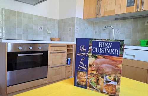 Barcelonnette Apartment | 50m from resort center, 3rd floor, balcony, tv, 55m², Pra Loup