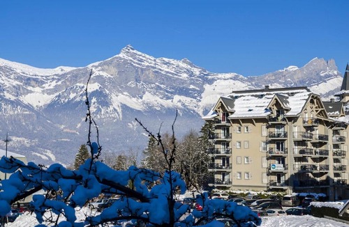 Saint-Gervais-les-Bains Apartment | 5th floor, swimming pool, balcony, parking, tv, 49m², Saint Gervais