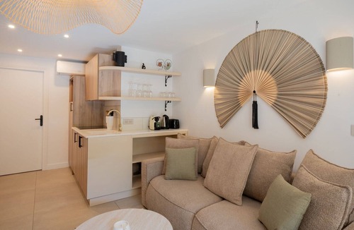 Saint-Tropez City Centre Apartment | 6P apartment in a Citadelle/POOL - Saint-Tropez