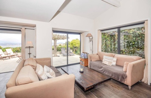 Theoule-Superieur House | 75 m² House ∙ 3 bedrooms ∙ 4 guests