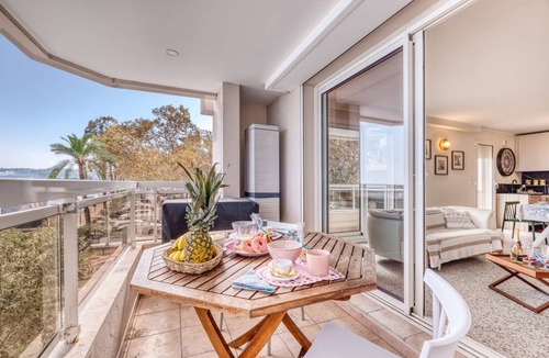 Menton Apartment | 80 m² Apartment ∙ 2 bedrooms ∙ 4 guests