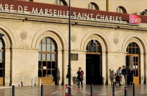 Saint-Charles Apartment | 9 - L'Azur Intime - St. Charles Station
