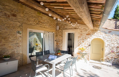 Saint-Chinian House | A charming and authentic house, wifi, pool (possible to heat) enclosed garden