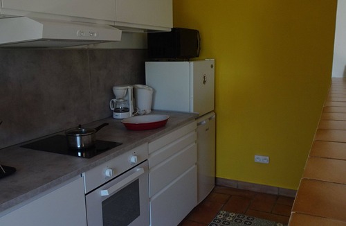 Aix-en-Provence Villa | A haven of freshness in Aix. Villa-Apartment 10 minutes from the historic center