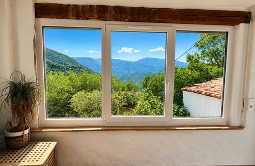 Saint-Blaise House | A Provençal house between the sea and the mountains