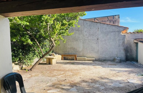 Saint-Cannat House | A quiet family home between Aix-en-Provence and the Luberon in Saint-Cannat