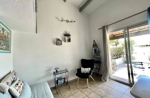 Port-la-Nouvelle Villa | ACROSS FROM THE FIRST LAKE AND 400 METERS FROM THE BEACH: Air-conditioned cottage for 3 people