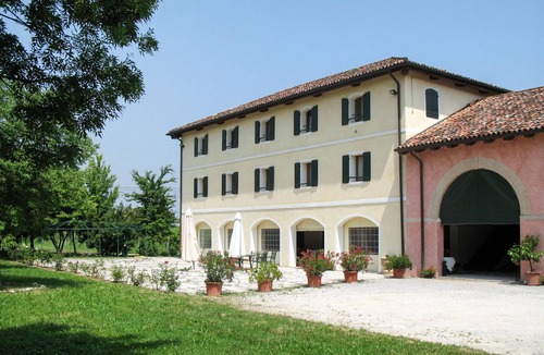 Fossalta Maggiore Apartment | Agriturismo Rechsteiner by Interhome