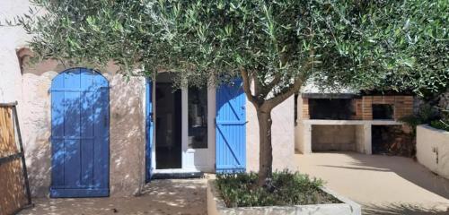 Neoules House | Ailleurs Land - Provence