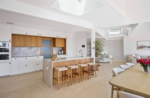 La Londe-les-Maures House | Air-conditioned dream villa with lagoon-style pool and sea view for 6 guests in La Londe-les-Maures