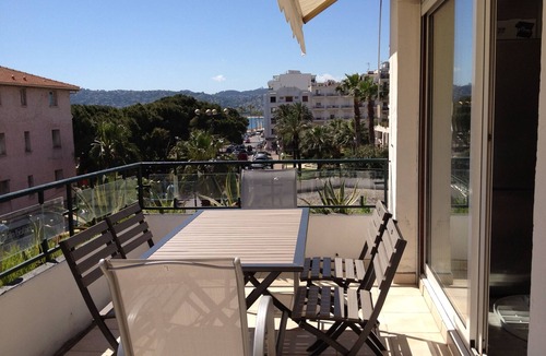 Juan-les-Pins Apartment | Air-conditioned apartment with terrace, beach at 50m, 1 bedroom, 5/7 people