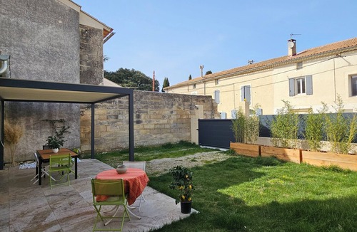 Maillane House | Air-conditioned house with private garden & secure parking - Maillane/Alpilles