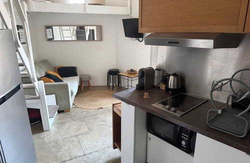 Mudaison Apartment | Air-Conditioned Loft-Style Apartment