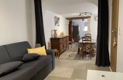 Aureille House | Alpilles, light-filled village house with air-con, courtyard, for 2 or 4