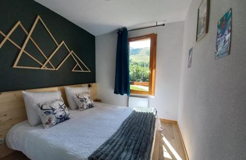 Saint-Francois-Longchamp Apartment | Apartment for 5-7 people