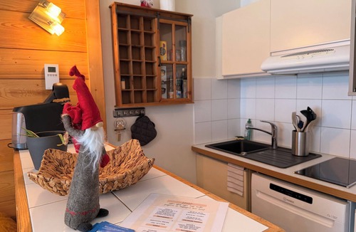 Les Praz-de-Chamonix Apartment | Apartment 4/6 people in Chamonix - Parking and Mont Blanc view