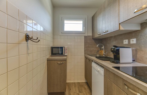 Eclose-Est Apartment | Apartment 'Crocus 4-5 55m2' with Balcony and Wi-Fi