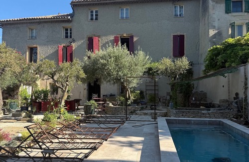 Violes Apartment | Apartment in the Angelot Vineyards - At Mas Des Armouriers