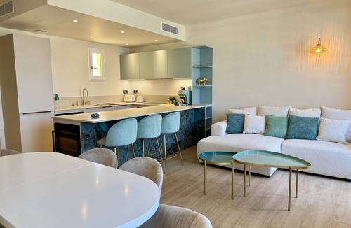 Saint-Tropez City Centre Apartment | Apartment in the port of Saint-Tropez