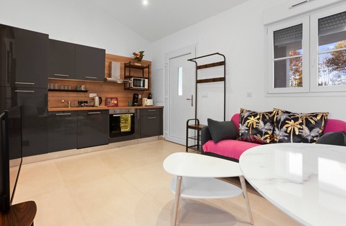 Frejus Plage Apartment | Apartment 'La Casa 177 - 1' with Balcony, Wi-Fi and Air Conditioning