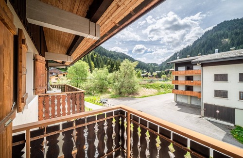 Chatel Apartment | Apartment 'La Flèche D'Argent - 6 People' with Mountain View, Balcony and Wi-Fi