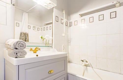 Jean-Medecin Apartment | Apartment Le Concordia by Interhome