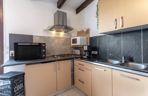 Port Leucate Apartment | Apartment 'Les Sablons' with Mountain View, Private Terrace and Air Conditioning