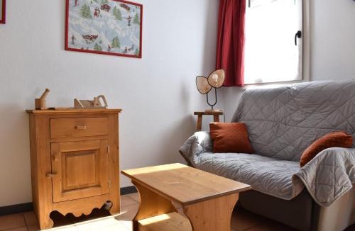 Briancon Apartment | Apartment near the slopes Briancon with balcony