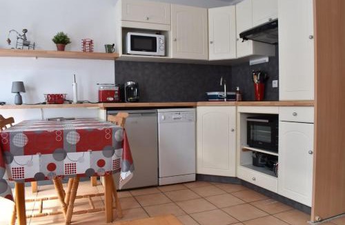 Briancon Apartment | Apartment near the slopes Briancon with balcony