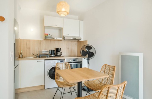 Saint-Roch Apartment | Apartment 'Tout Confort' with Balcony and Wi-Fi