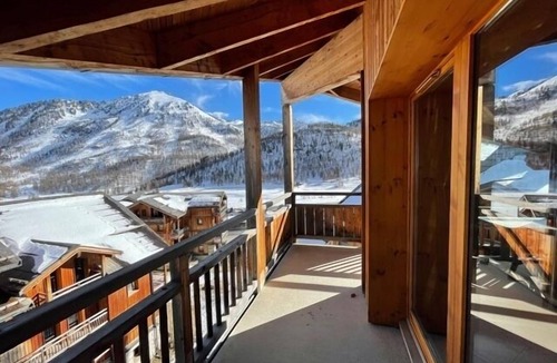 Montgenevre Apartment | Apartment with magnificent view in Le Hameau des Airelles