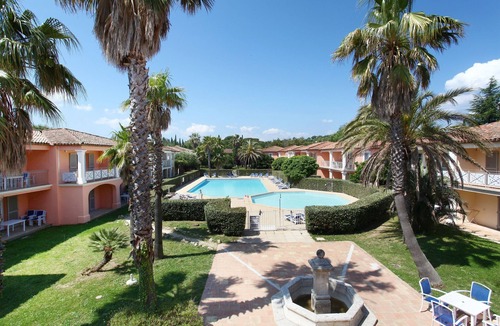 Grimaud Condo | Appart cosy et équipé, près de la plage