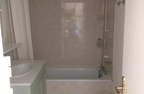 Saint-Francois-Longchamp Apartment | Appart st François longchamp