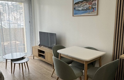 Saint-Mandrier-sur-Mer Apartment | Appartement 4 Personnes AU Port ET A 2 Minutes DE LA Plage