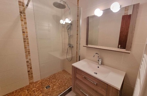 Saint-Michel-de-Chaillol Apartment | Appartement 6 pers, balcon sud, WiFi, animaux admis, parking - FR-1-393-51