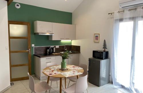 Chateauvieux Apartment | Appartement 2 à 4 personnes, Une Pause au Vert