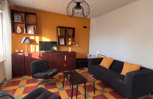 Route d'Arles Apartment | Appartement calme et lumineux, cour extérieure, petits déjeuners sur demande - proche Gare et Centre