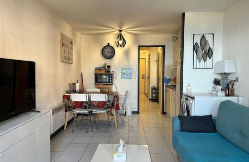Cannes La Bocca Apartment | Appartement Cannes la Bocca proche plage - FR-1-609-109