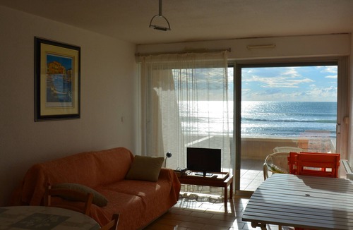 Carnon-Plage Apartment | Appartement en Première Ligne vue mer Avec Terrasse Privée Donnant sur le Sable