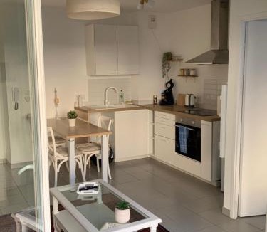 La Capelette Apartment | Appartement neuf, parking et terrasse Proche Vélodrome